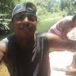 Meet your Posher, Efren